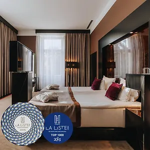 Platinum Palace Boutique & Hotel